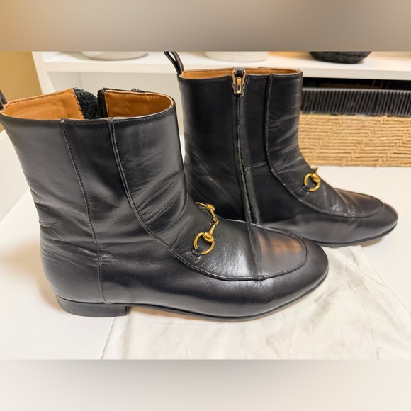 Gucci Jordaan Black Leather Ankle Booties with Gold Horsebit - Picture 3 of 15